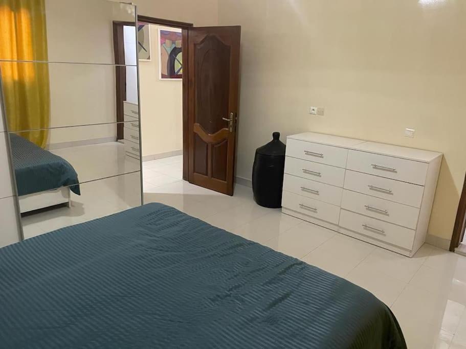 Appartement A Residence Mamouja Дакар Экстерьер фото